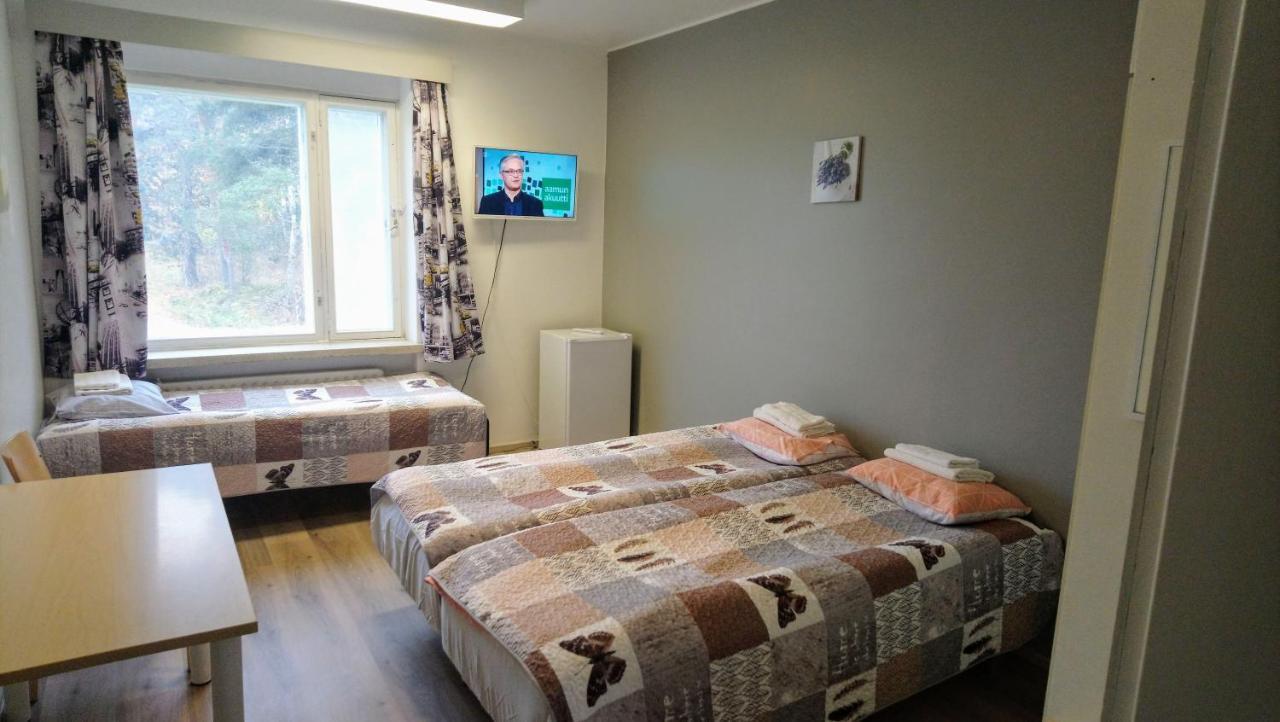 Hostel Vanha Koulu Monola Ngoại thất bức ảnh